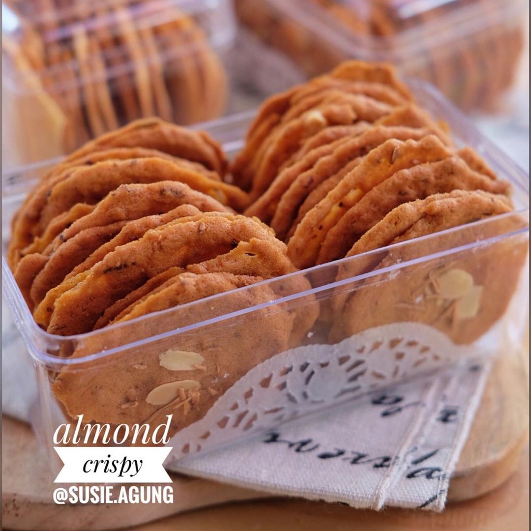 Cheese Almond Crispy