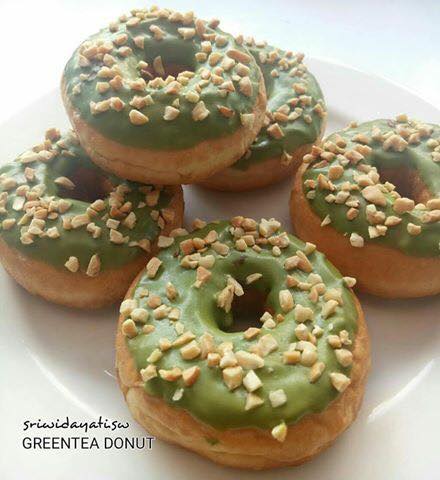 Donat Greentea