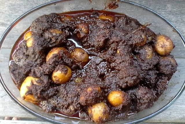 Rendang Daging Khas Padang by Dewanti