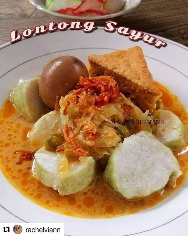 Lontong Sayur Tahu