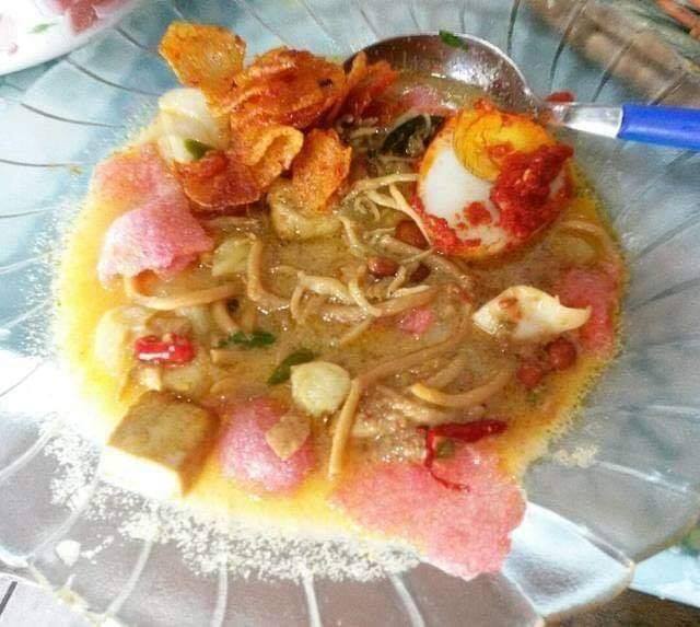 Lontong Sayur Bumbu Pecal