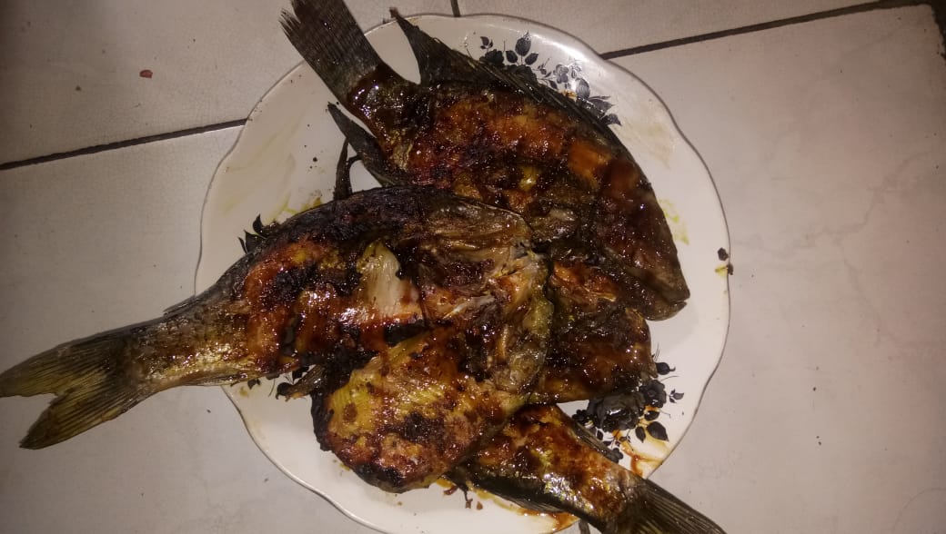 Ikan Bakar Madu dengan Sambal Kecap