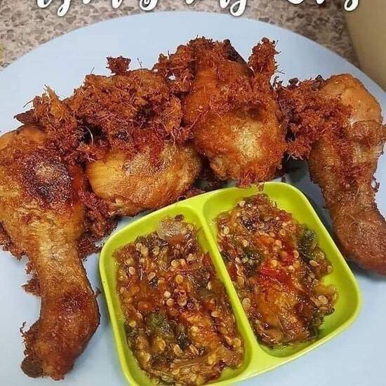 Ayam Goreng Laos